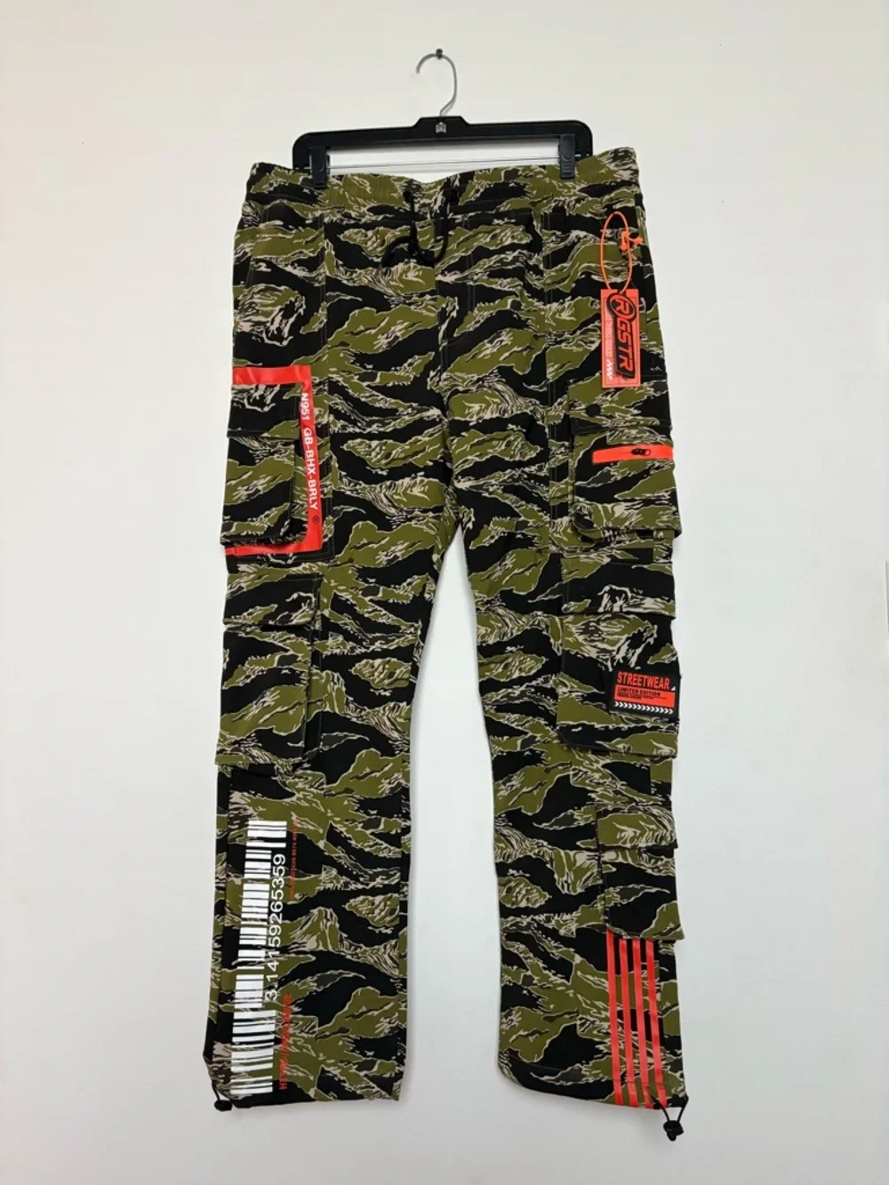 NWT RGSTR Tech Cargo Pants Tiger Camo Prints Men’s XL Streetwear Pockets - Picture 1 of 14